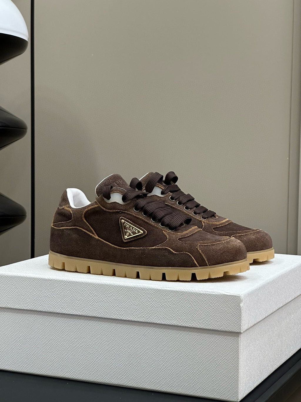 PRA TRAIL FADED SUEDE SNEAKERS BROWN