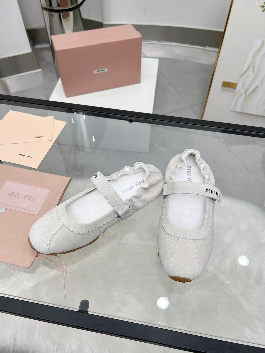 RUCHES NAPPA BALLERINAS IN OFF WHITE SUEDE