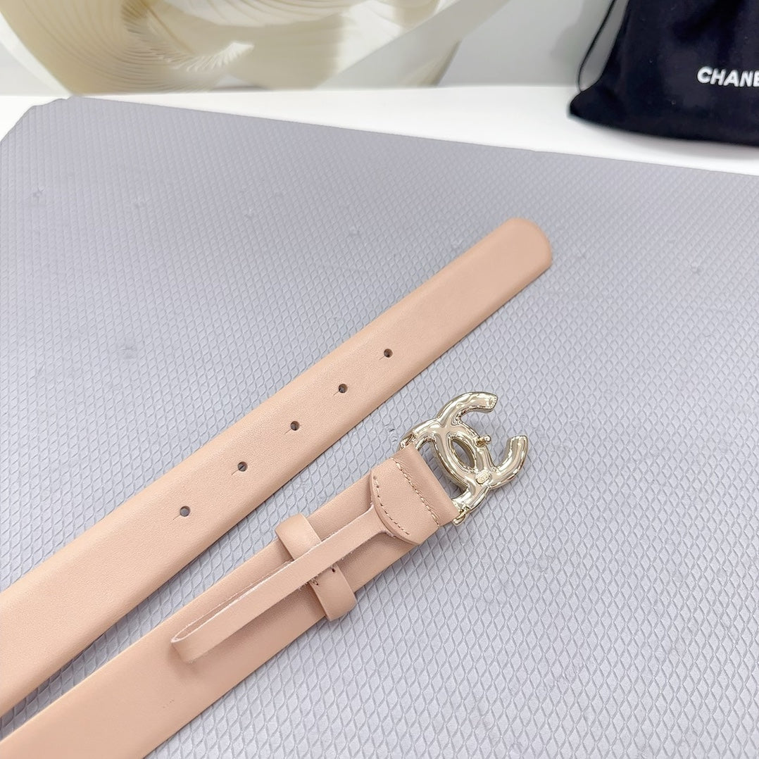 CC 30MM BELT IN ALMOND BEIGE SHINNY CALFSKIN WHITE LOGO