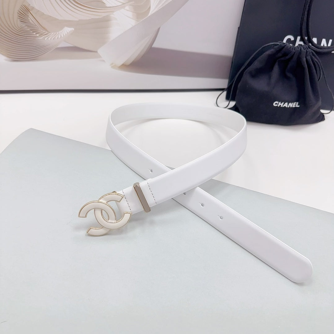 CC 30MM BELT IN WHITE SMOOTH CALFSKIN METAL HARDWARE
