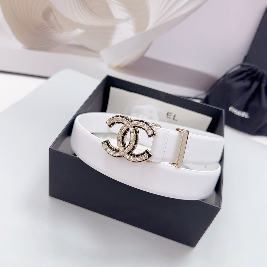 CC 30MM BELT IN WHITE SMOOTH CALFSKIN METAL LOGO