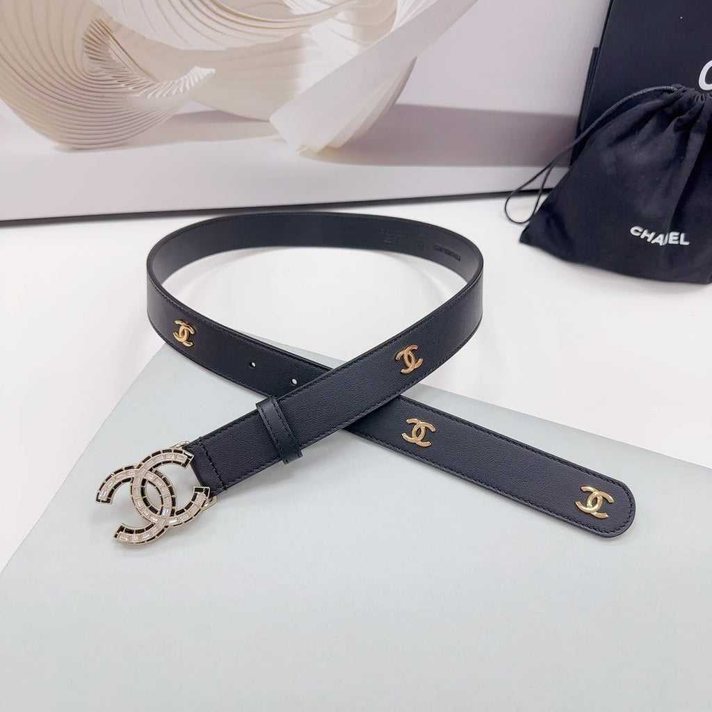 CC 30MM BELT IN BLACK SMOOTH CALFSKIN METAL LOGO GOLD HARDWARE