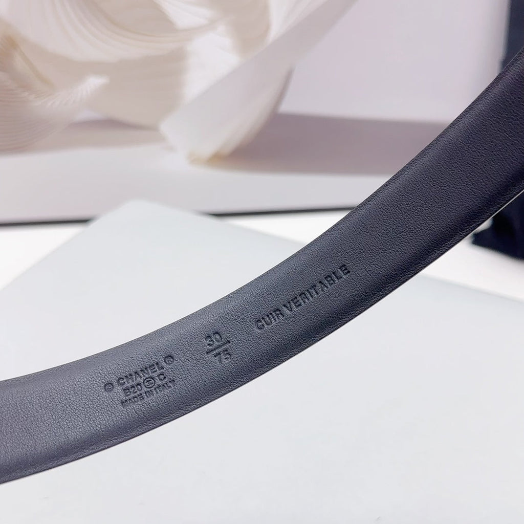 CC 30MM BELT IN BLACK CALFSKIN SILVER HARDWARE ATTACH PEARLS