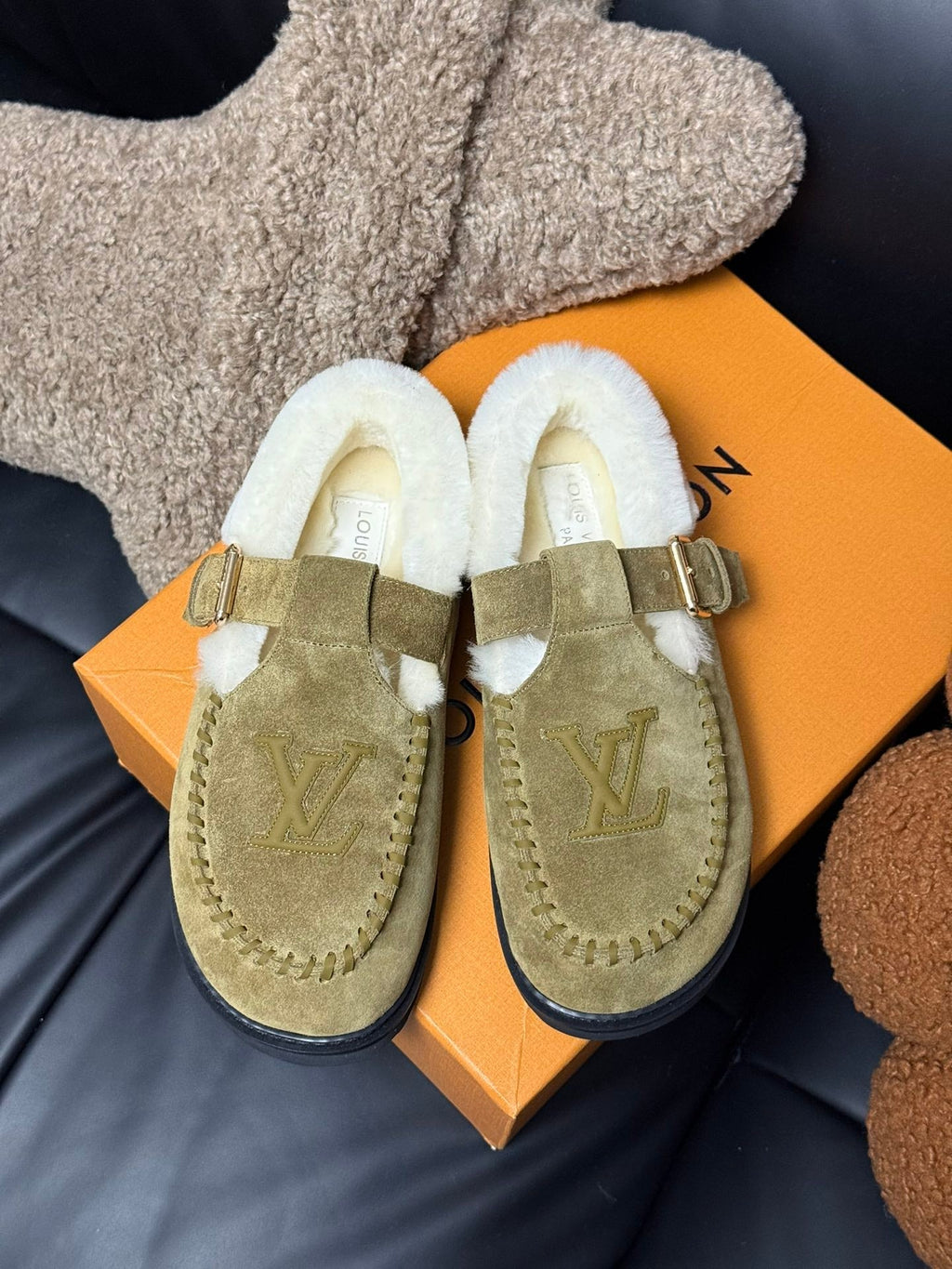 COLORADO COMFORT MARY JANE IN SAND BEIGE SUEDE AND SHEARLING LINING