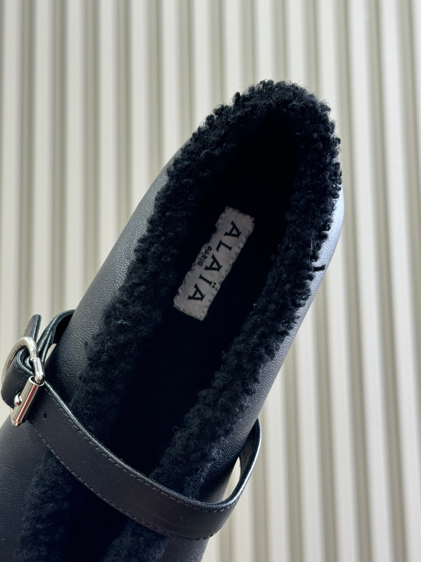 ALAIA 25S MARY JANE SHEARLING FLATS IN BLACK CALFSKIN