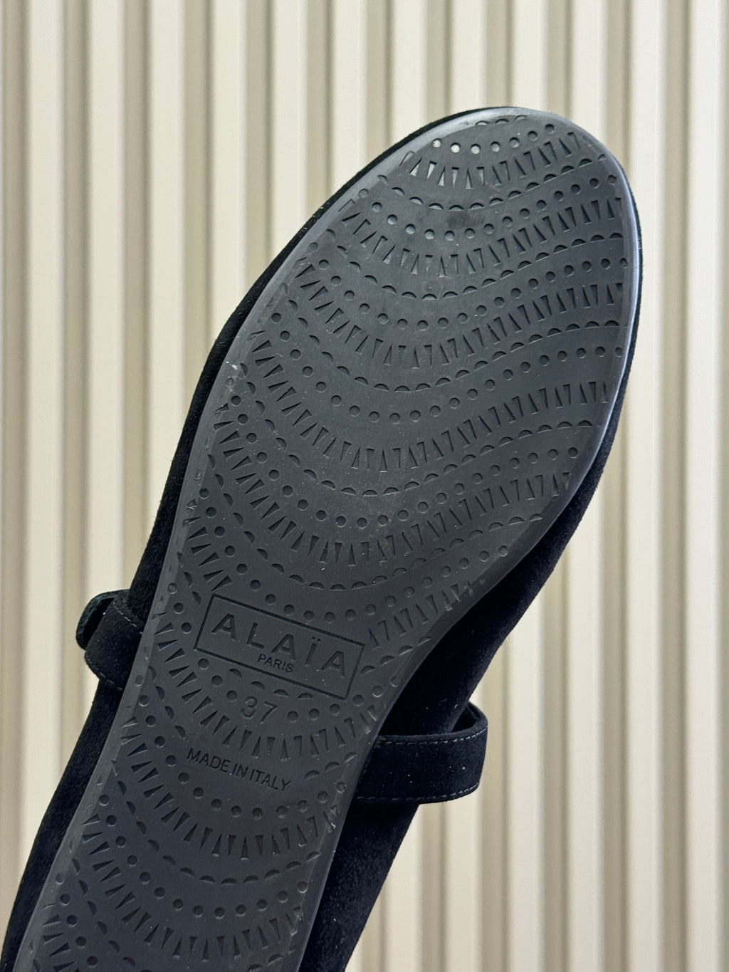 ALAIA 25S MARY JANE SHEARLING FLATS IN BLACK SUEDE