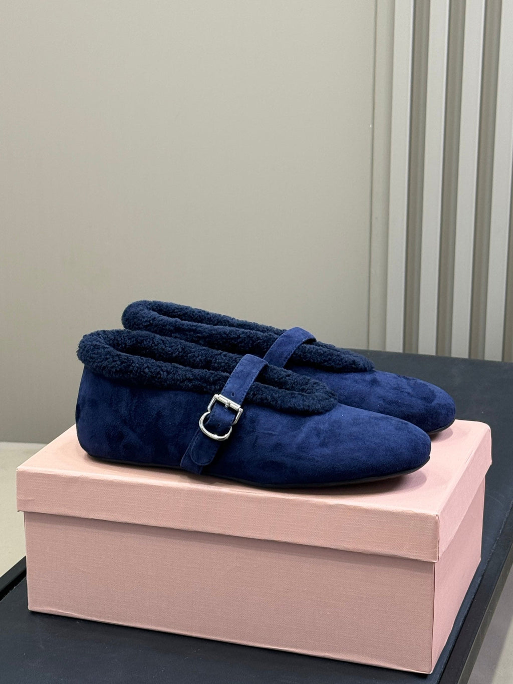 ALAIA 25S MARY JANE SHEARLING FLATS IN DARK BLUE SUEDE