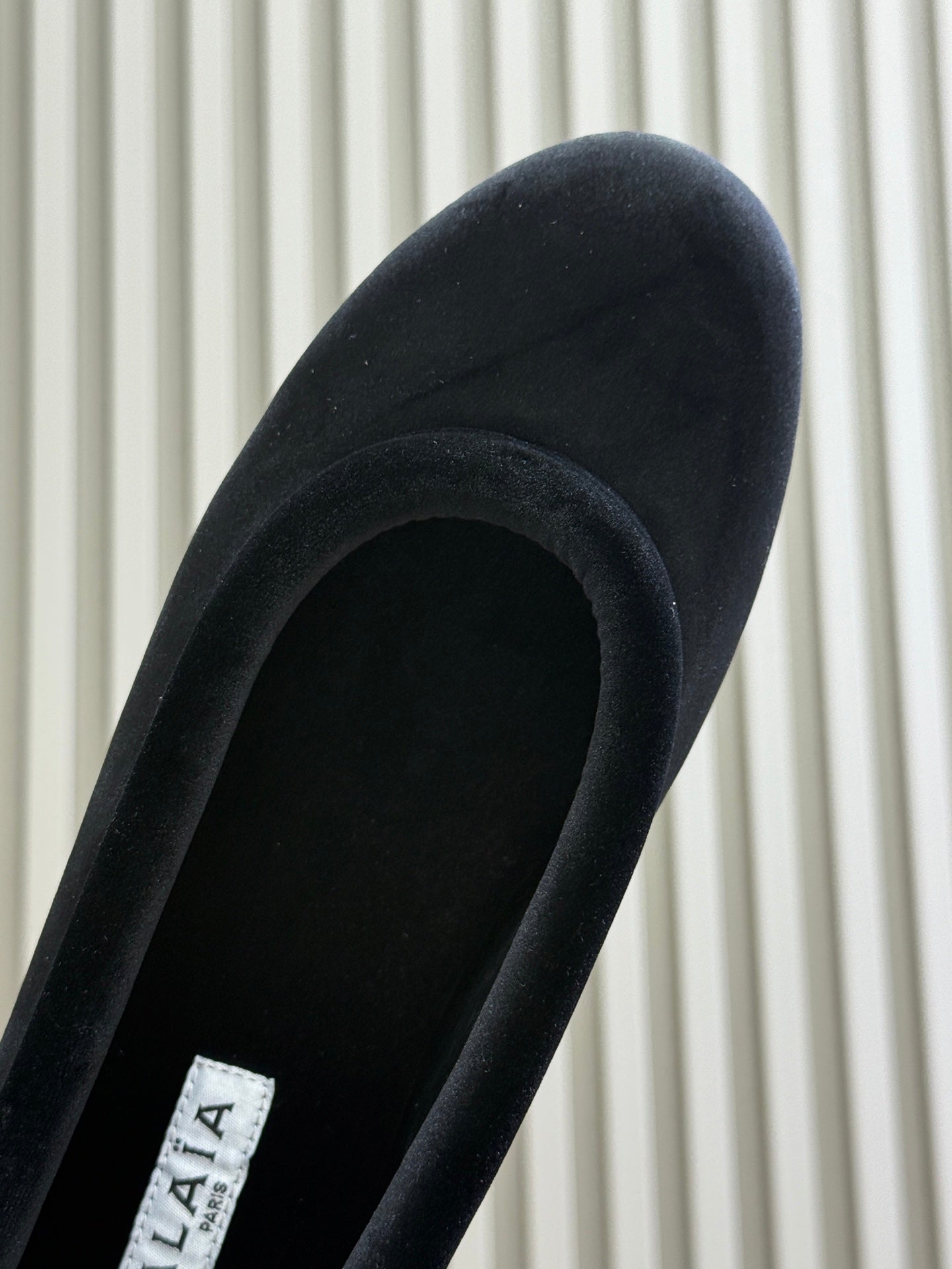 ALAIA 25S BALLET FLATS IN BLACK FULL VELVET