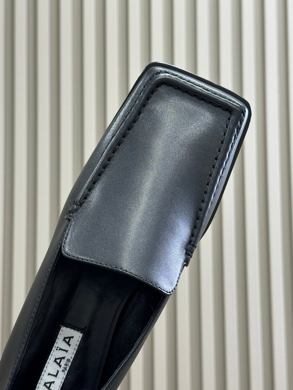 ALAIA 25S SQUARE TOE LOAFER IN BLACK CALFSKIN