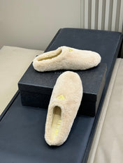PRADA 25S CLOGS IN BEIGE SHEARLING