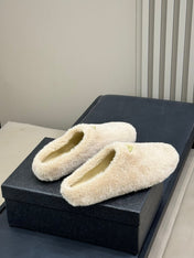 PRADA 25S CLOGS IN BEIGE SHEARLING