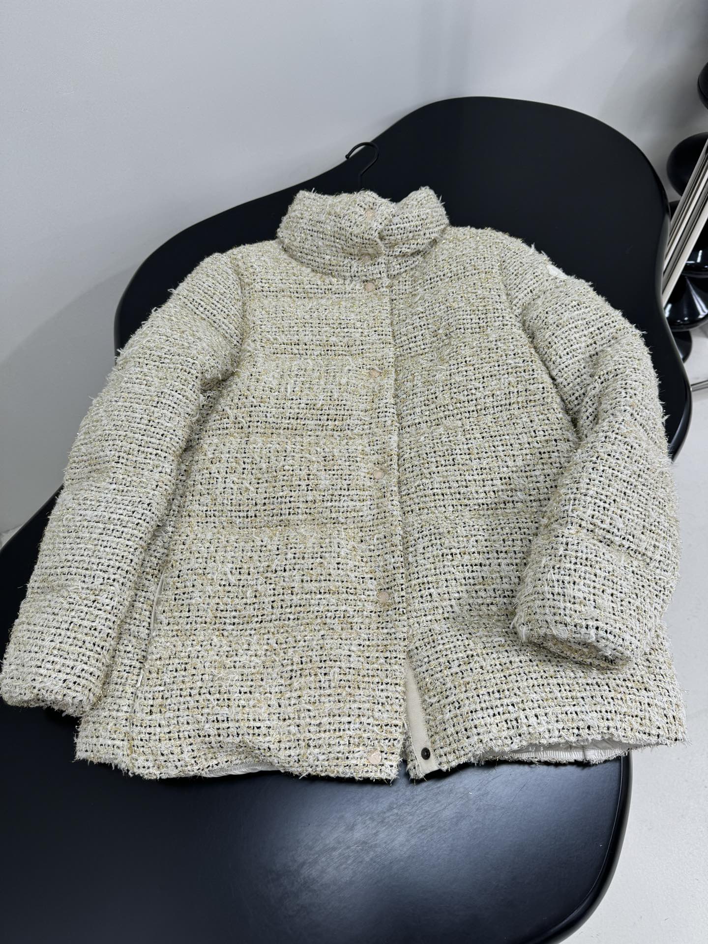 MONCLER 25S COCHELLE TWEED MID-LENGTH DOWN JACKET 202