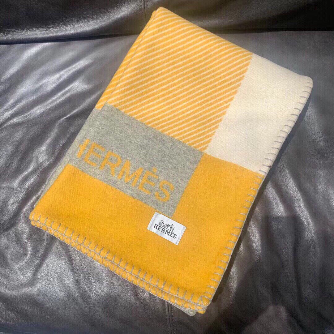 H RIVIERA BLANKET 200 CM IN CLASSIC YELLOW WOOL AND CASHMERE 136855