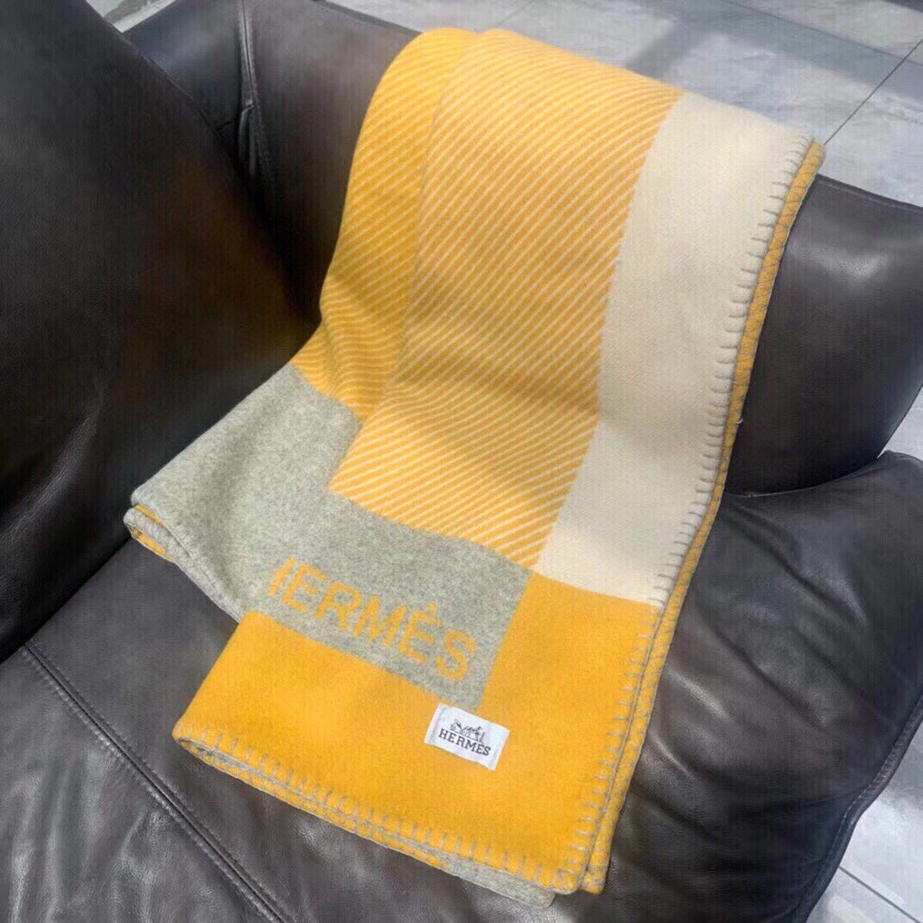 H RIVIERA BLANKET 200 CM IN CLASSIC YELLOW WOOL AND CASHMERE 136855