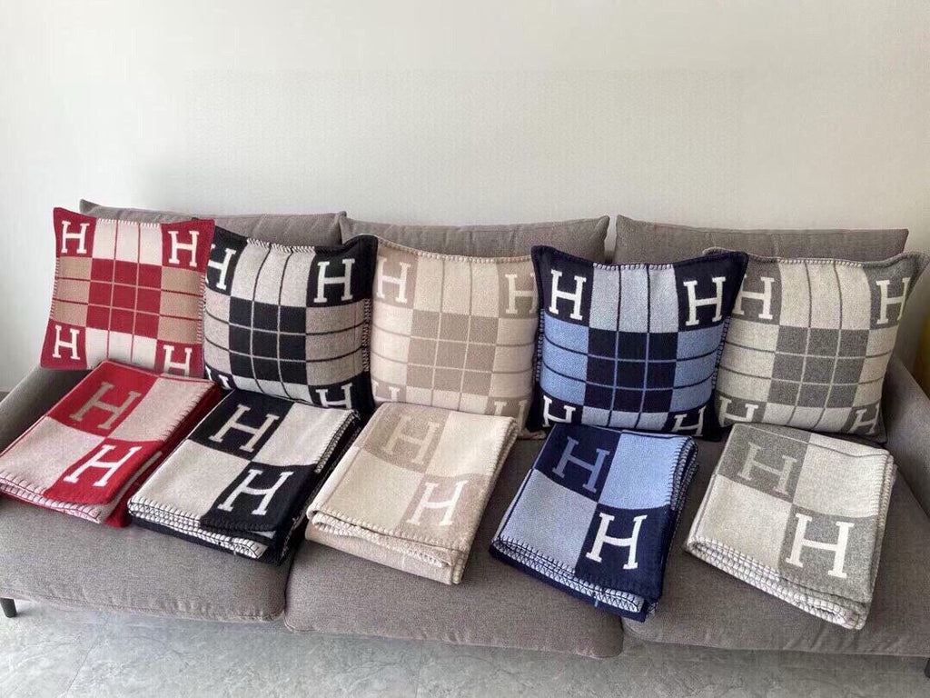 AVALON III THROW BLANKET 175 CM IN BLACK WOOL AND CASHMERE 351744