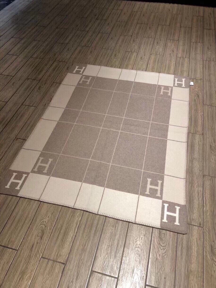 AVALON III THROW BLANKET 175 CM IN KHAKI BROWN WOOL AND CASHMERE 351745