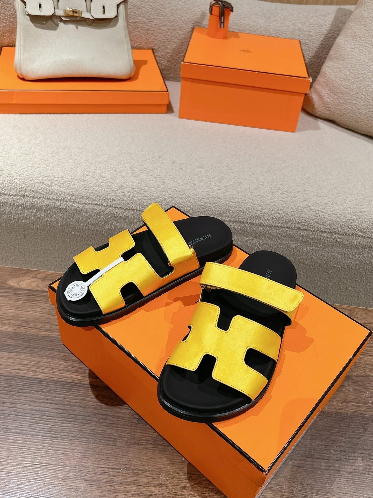 CHYPRE SANDAL BLACK MIX BRIGHT YELLOW CALFSKIN