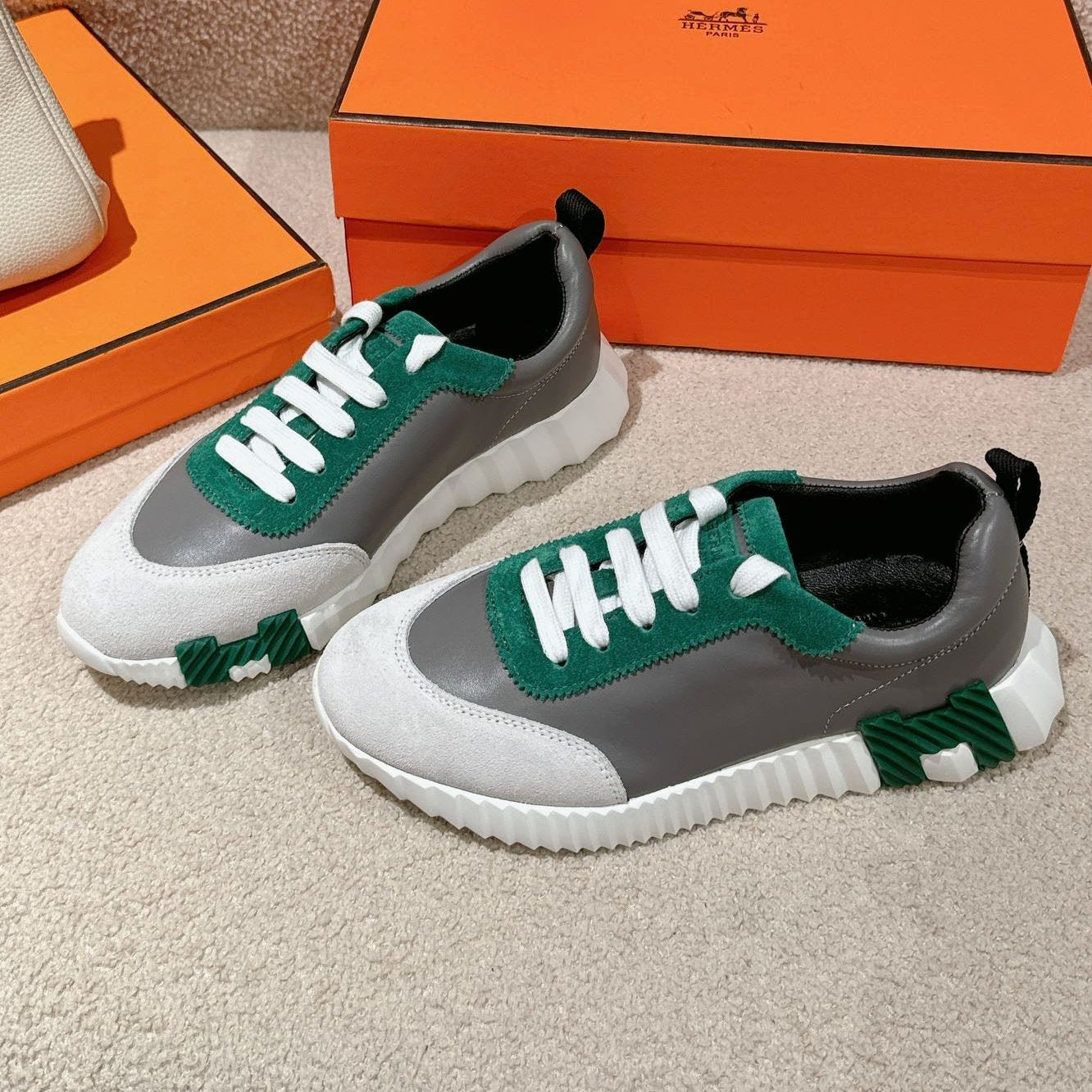 MAINLAND SNEAKER IN PALE GRAY SUEDE AND MOUSE GRAY CALFSKIN