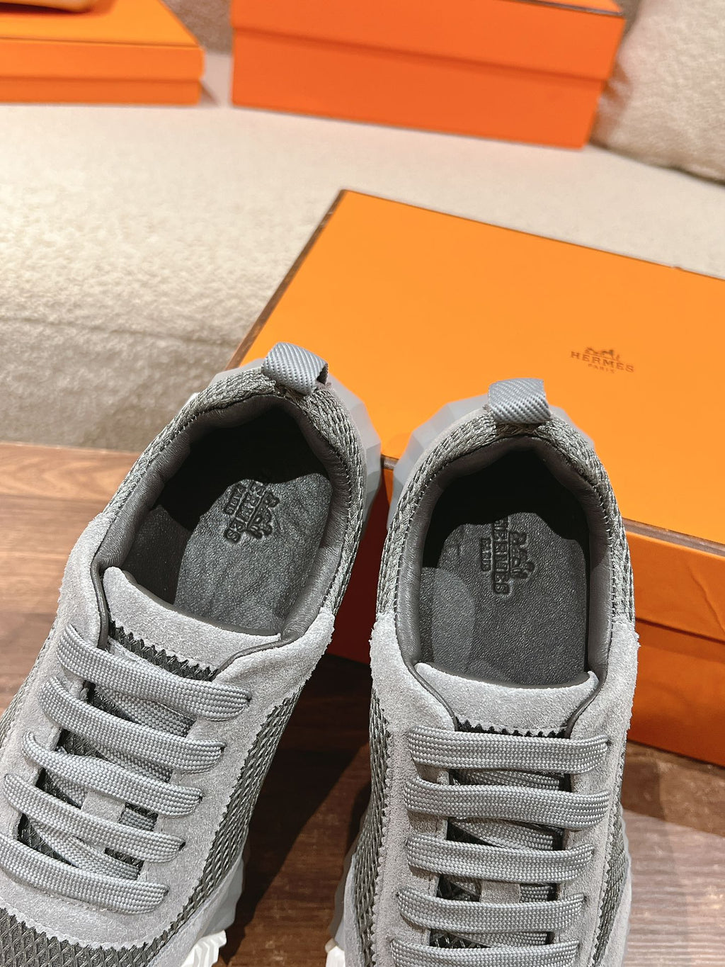 MAINLAND SNEAKER IN MOUSE GRAY SUEDE AND BREATHABLE MESH FABRIC