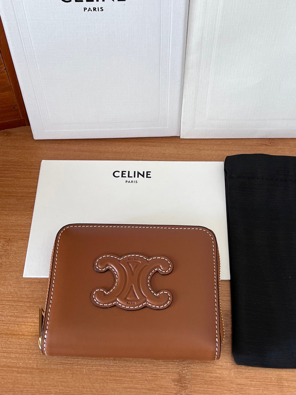 CELINE 25S TRIOMPHE COMPACT ZIPPED WALLET 11 IN BROWN CALFSKIN GOLD HARDWARE
