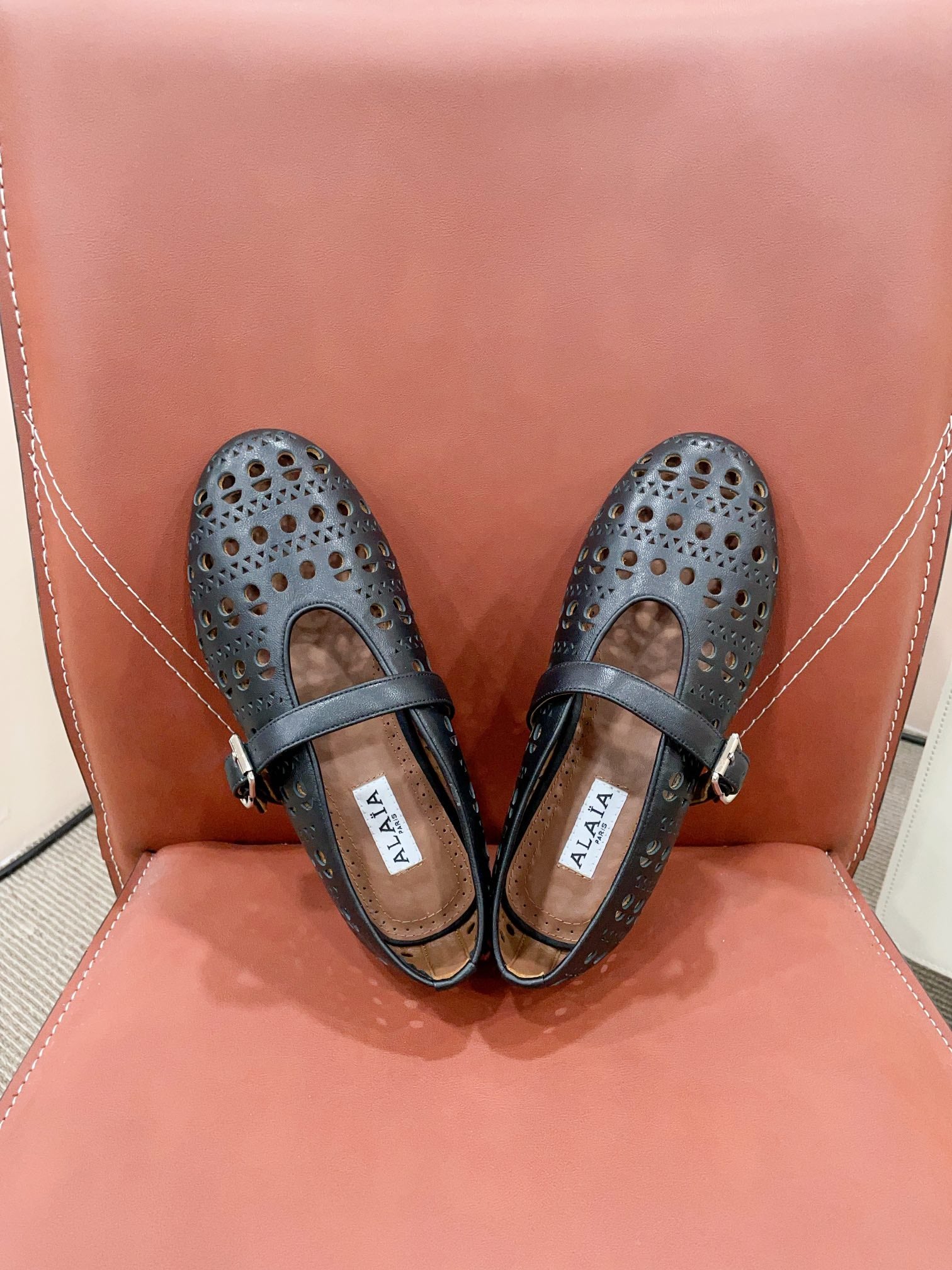 ALAIA HOLLOW BALLET FLAT IN BLACK LAMBSKIN