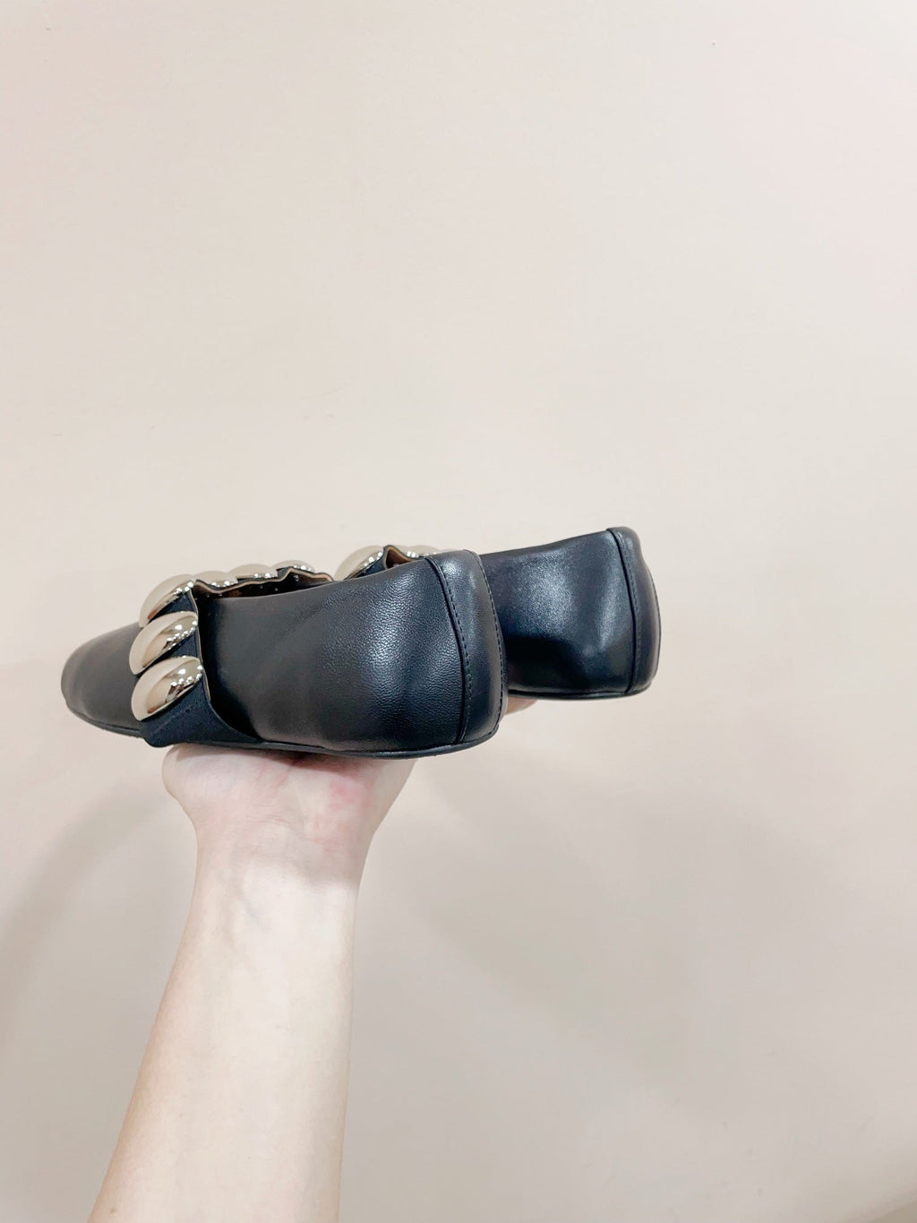 ALAIA TRIBALE BALLET FLATS IN BLACK LAMBSKIN