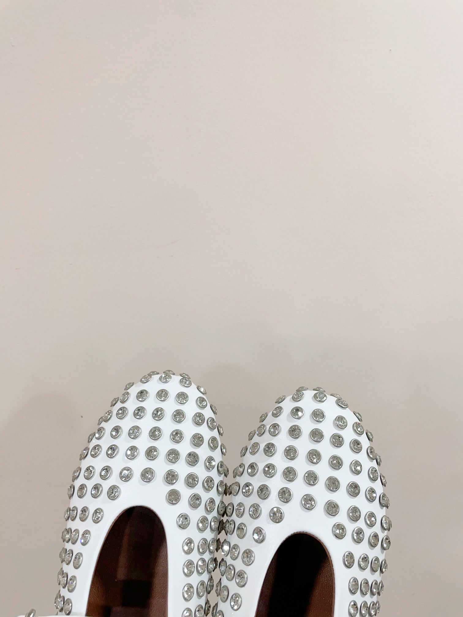 ALAIA MARY JANE SHOES IN WHITE LAMBKIN ATTACH RHINSTONES