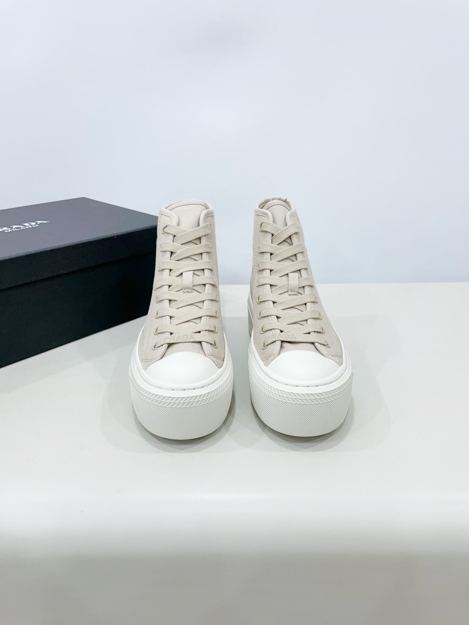 HIGH-TOP SEANKERS IN BEIGE CANVAS