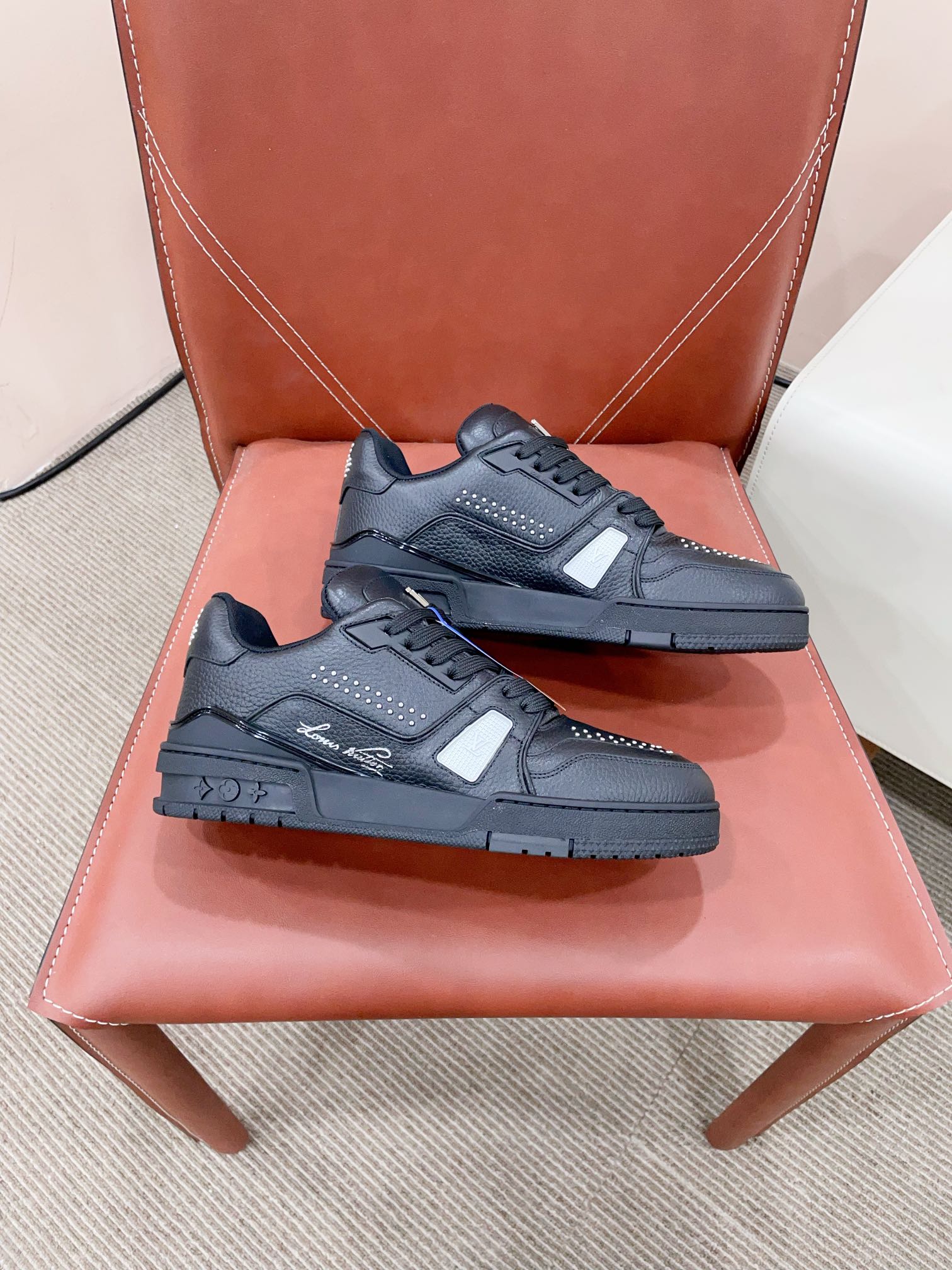 TRAINER SNEAKER IN BLACK CALFSKIN