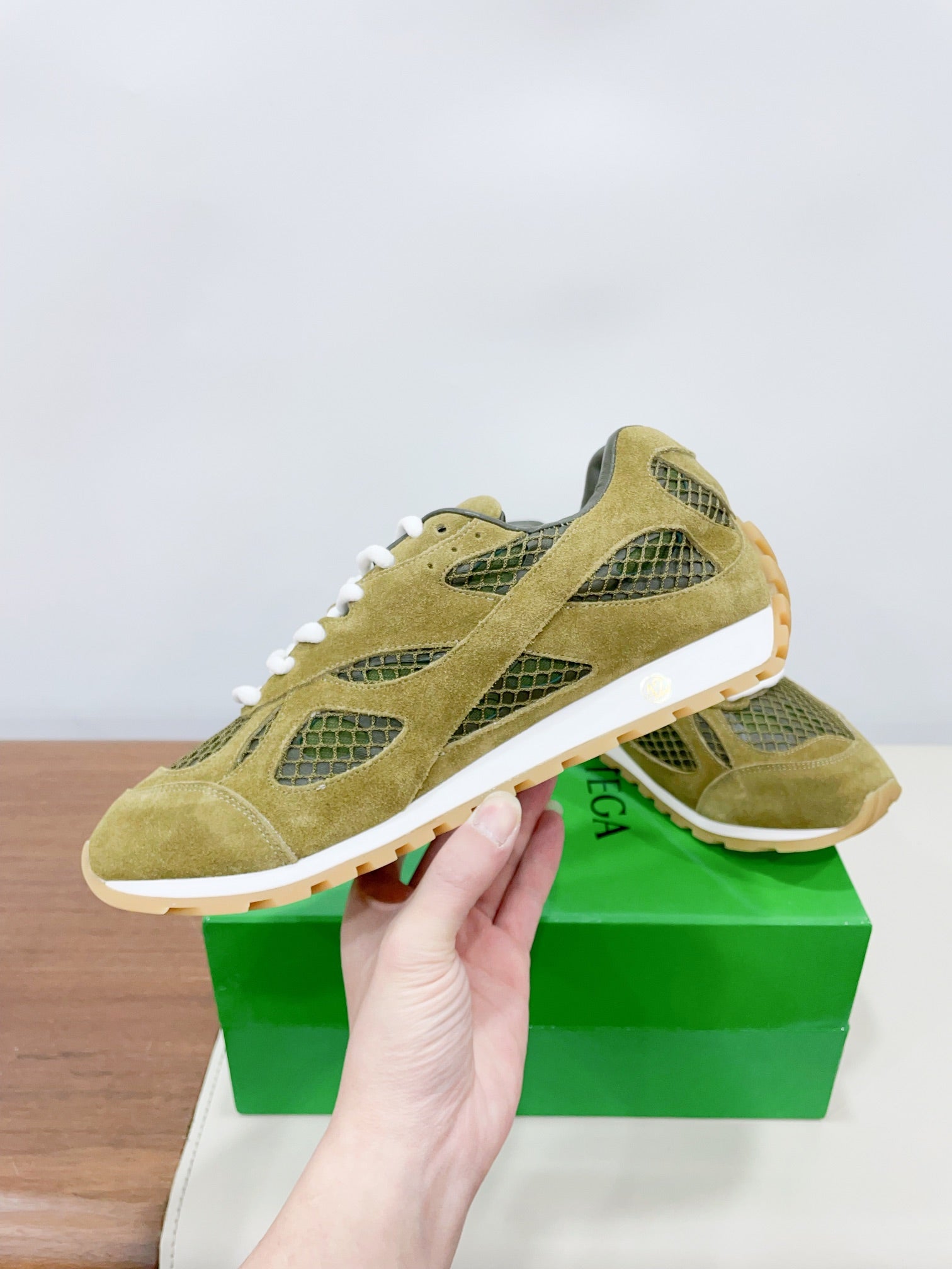 ORBIT SNEAKER IN OLIVE GREEN SUEDE AND TECHNICAL MESH