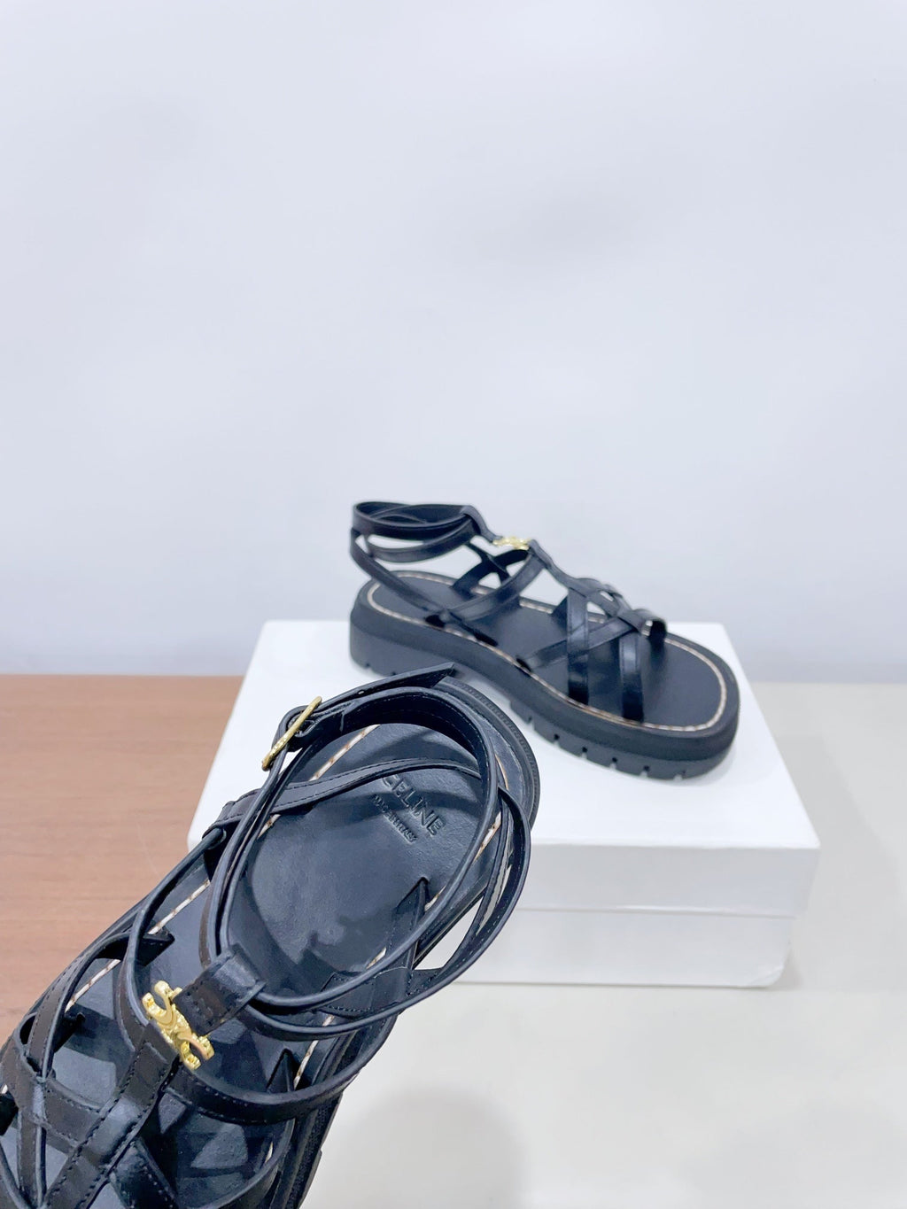 CLEA TRIOMPHE STRAPPY SANDAL IN BLACK CALFSKIN