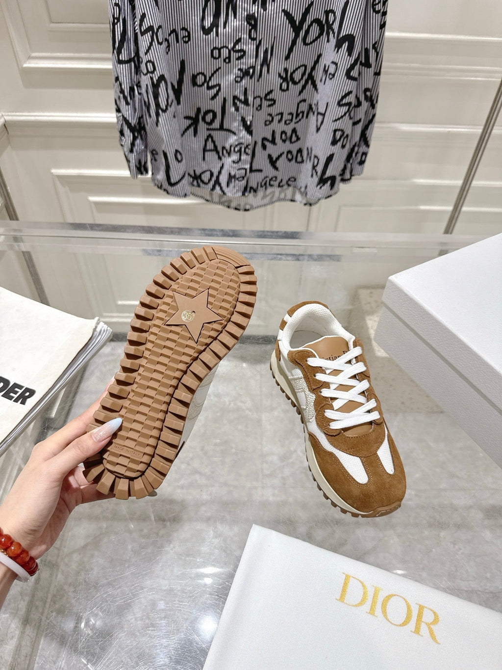 DIOR 25S C'EST DIOR SNEAKER IN WHITE HAZELNUT CALFSKIN AND SUEDE