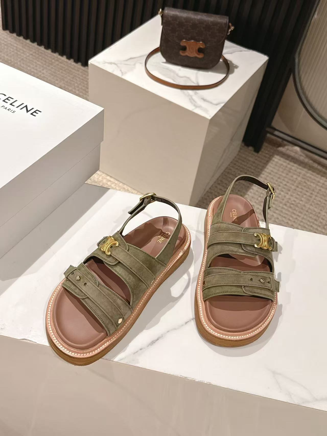 CELINE 25S TIPPI TRIOMPHE SANDAL IN DARK OLIVE CALFSKIN SUEDE