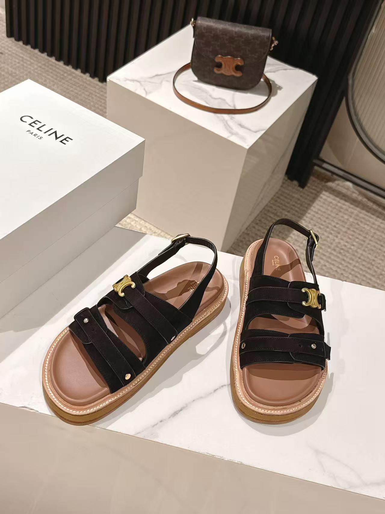 CELINE 25S TIPPI TRIOMPHE SANDAL IN BLACK CALFSKIN SUEDE