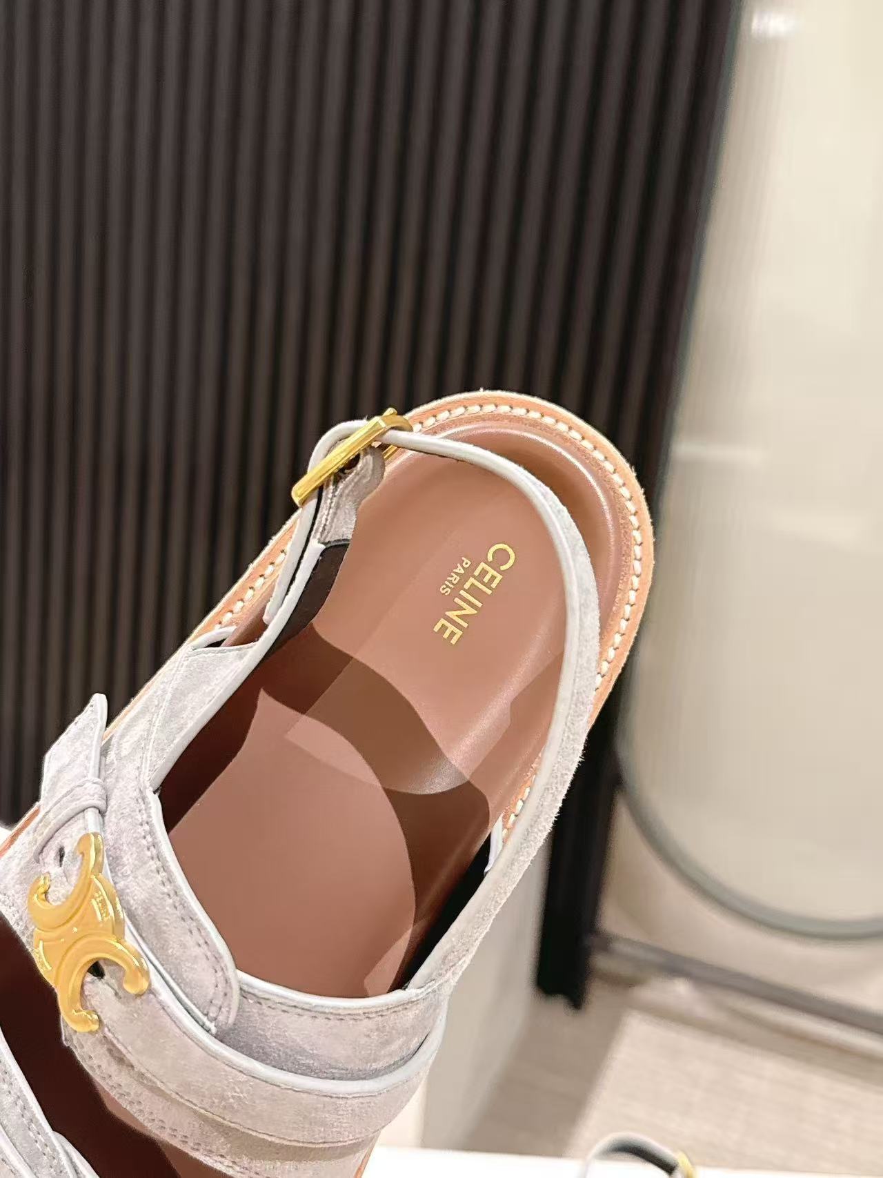 CELINE 25S TIPPI TRIOMPHE SANDAL IN LIGHT GRAY CALFSKIN SUEDE