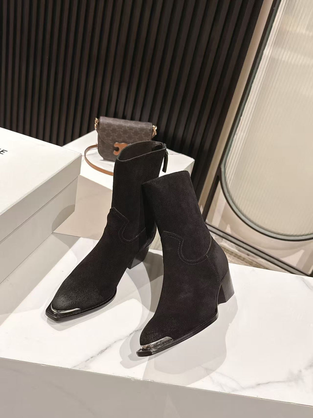 CELINE 25S CHELSEA BOOTS CLASSIC 45MM IN BLACK SUEDE