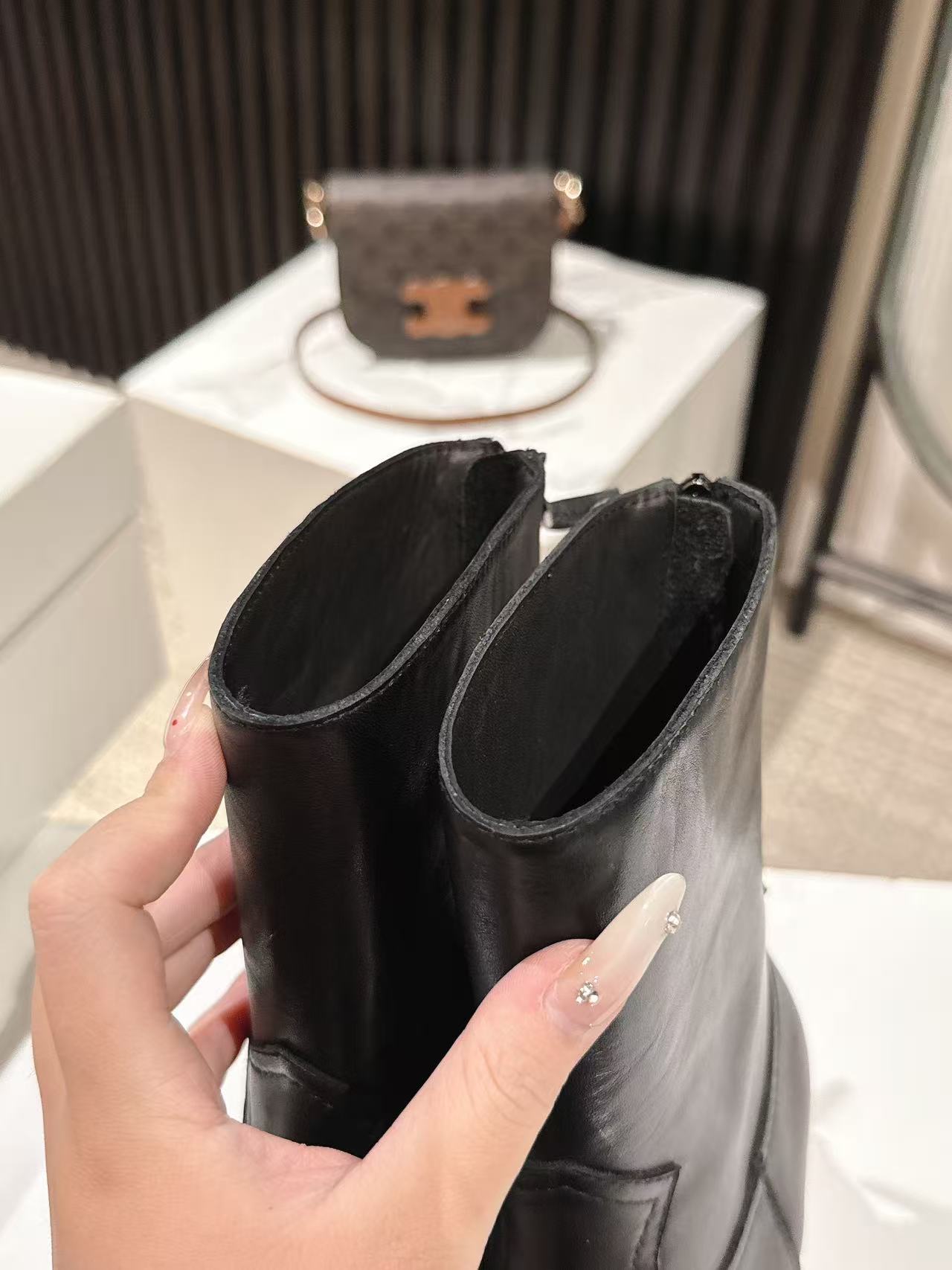 CELINE 25S CHELSEA BOOTS CLASSIC 45MM IN BLACK CALFSKIN