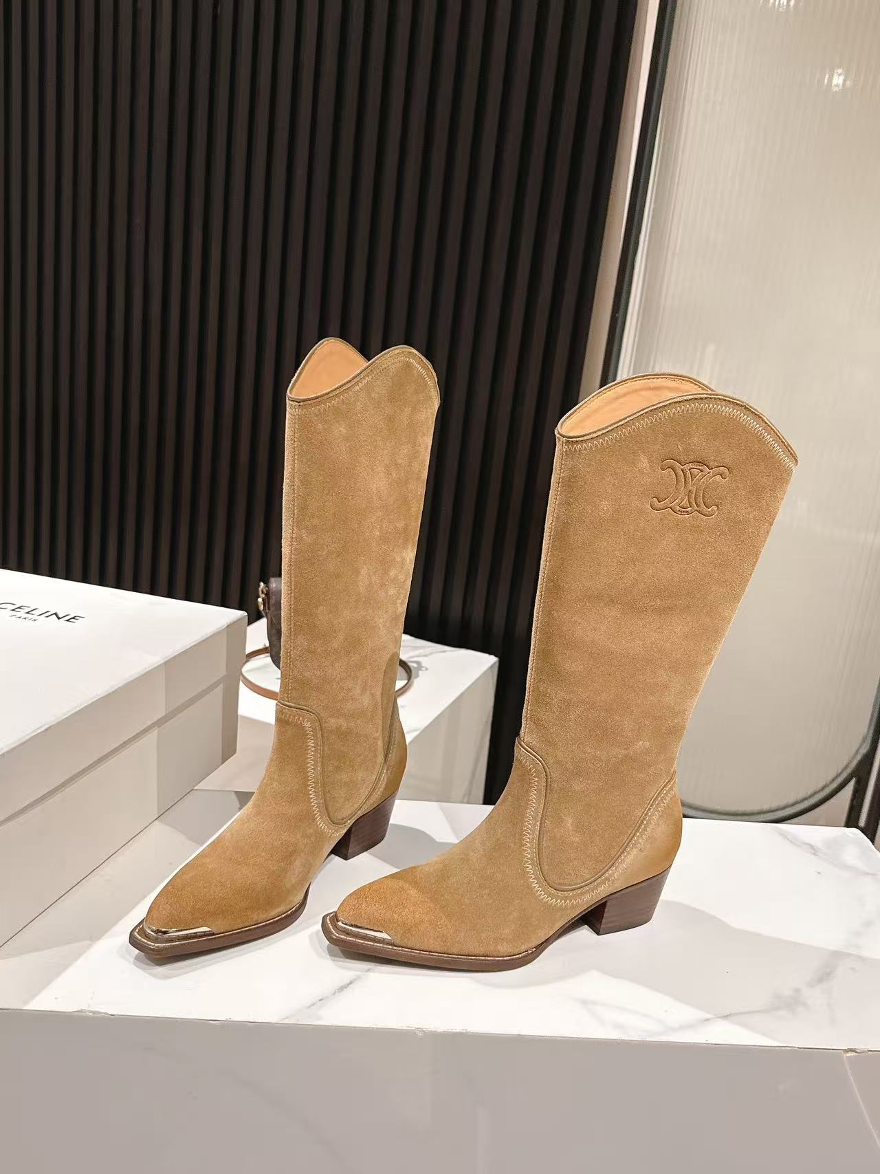 CELINE 25S HIGH BOOTS FOR FALL AND WINTER 45MM IN LIGHT BROWN SUEDE