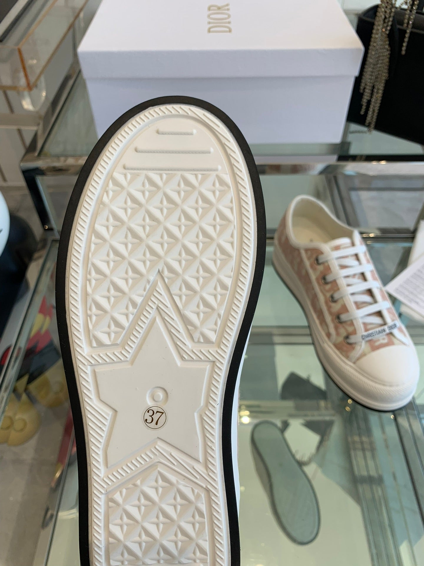 WALK'N PLATFORM SNEAKER IN IN LIGHT PINK EMBROIDERY ICONIC PATTERNS FABRIC