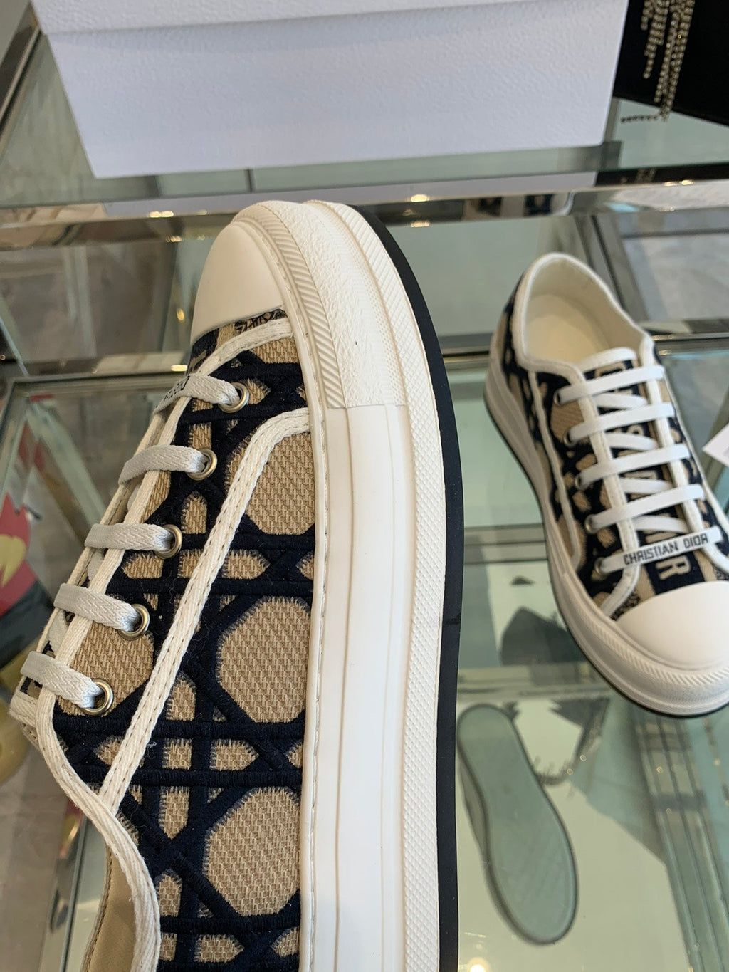 WALK'N PLATFORM SNEAKER IN CAMEL BEIGE MIX BLACK EMBROIDERED FABRIC