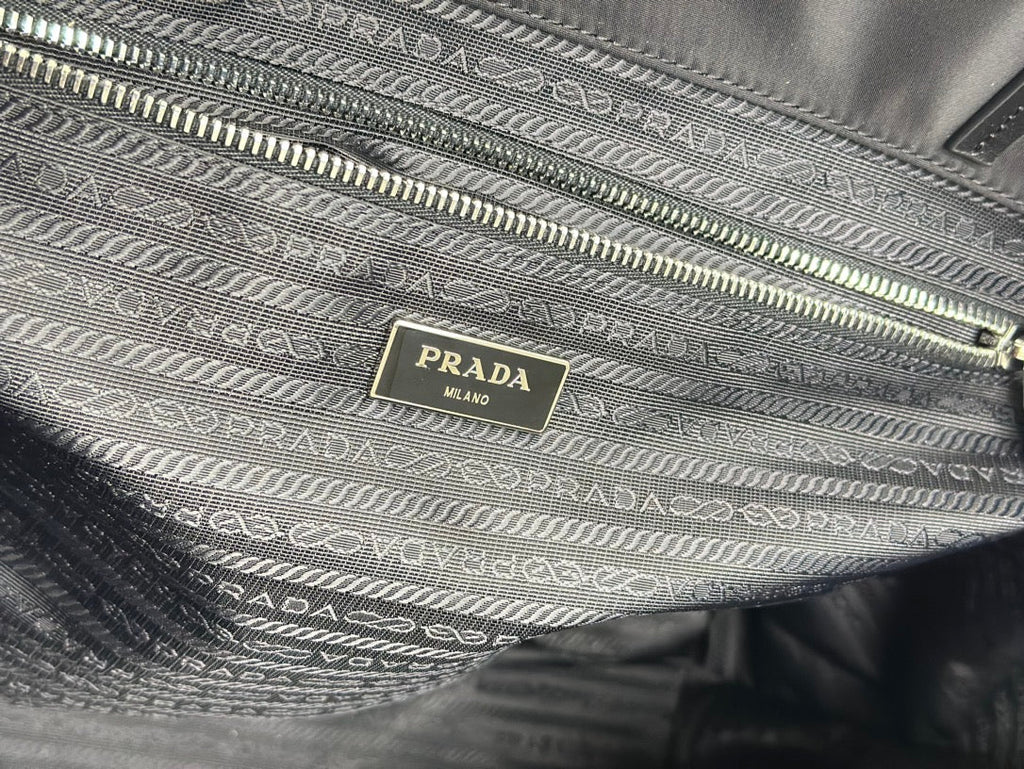 MEDIUM SHOPPING BAG 40 IN BLACK RE-NYLON FABRIC