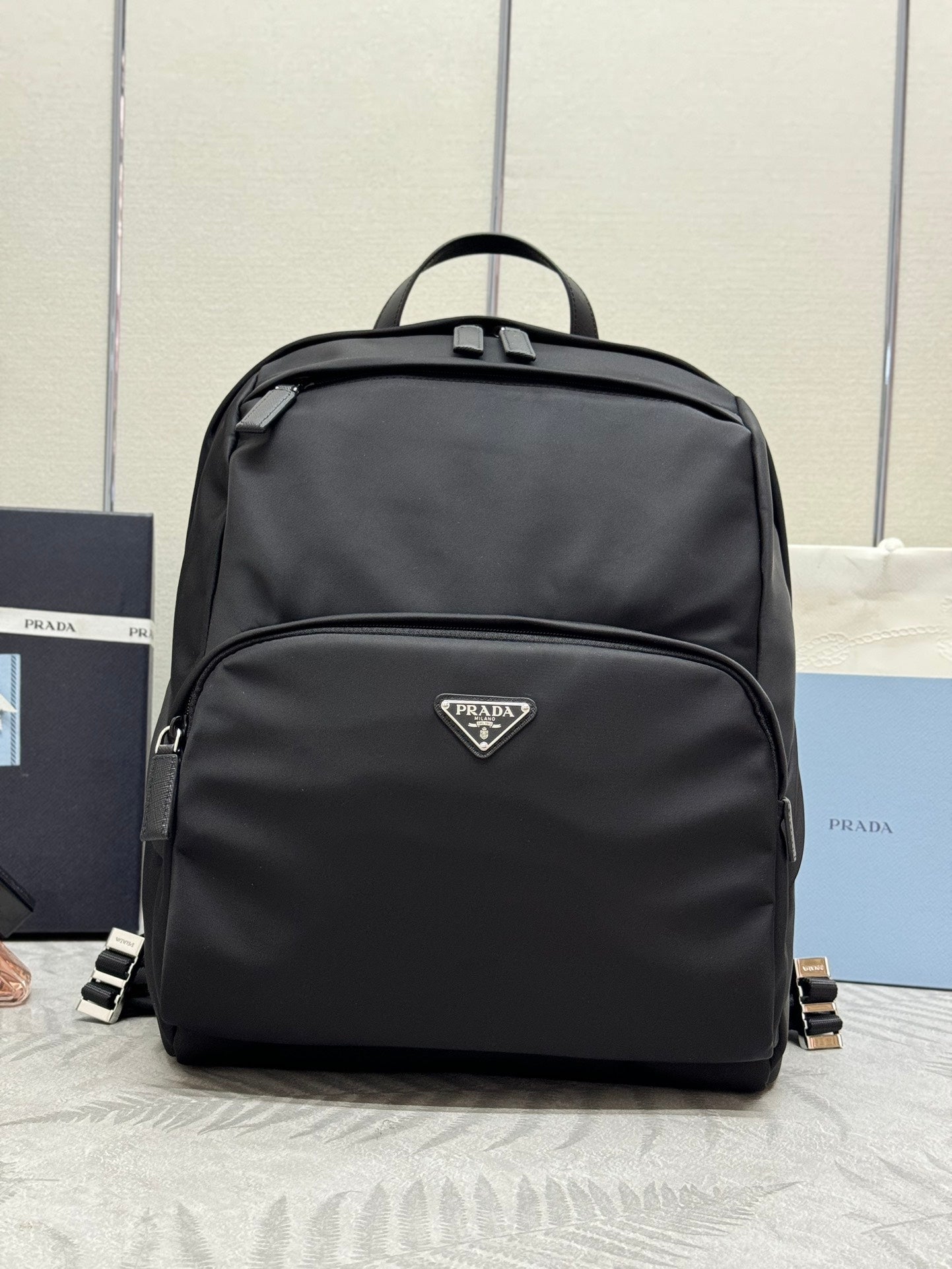 PRADA 25S BACKPACK 39 IN BLACK RE-NYLON AND SAFFIANO CALFSKIN