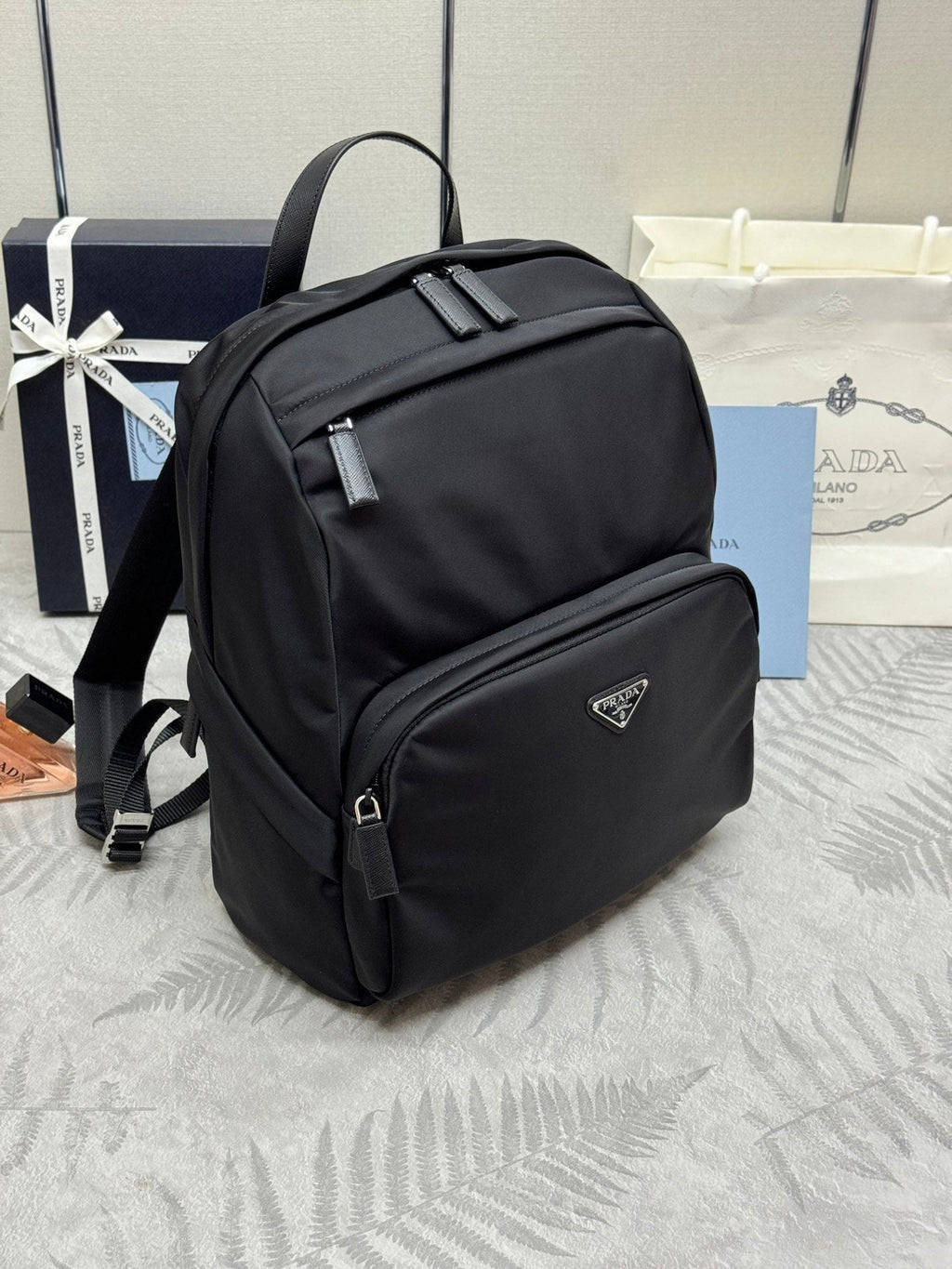 PRADA 25S BACKPACK 39 IN BLACK RE-NYLON AND SAFFIANO CALFSKIN