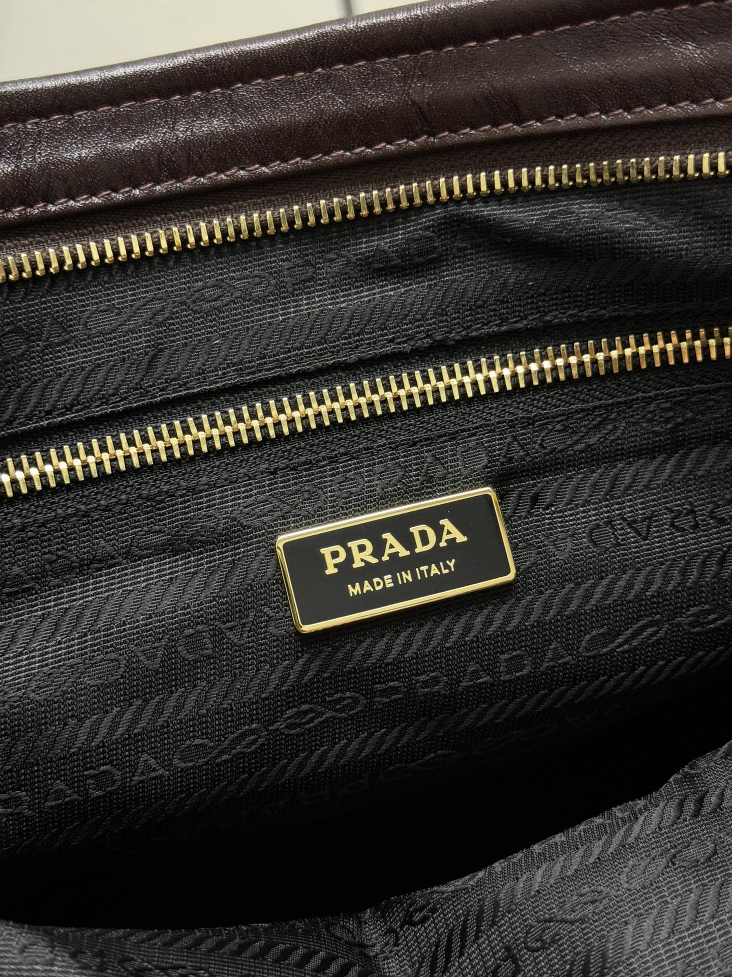 PRADA 25S BONNIE LARGE HANDBAG 38 IN DARK BROWN GLOSSY CALFSKIN GOLD HARDWRE