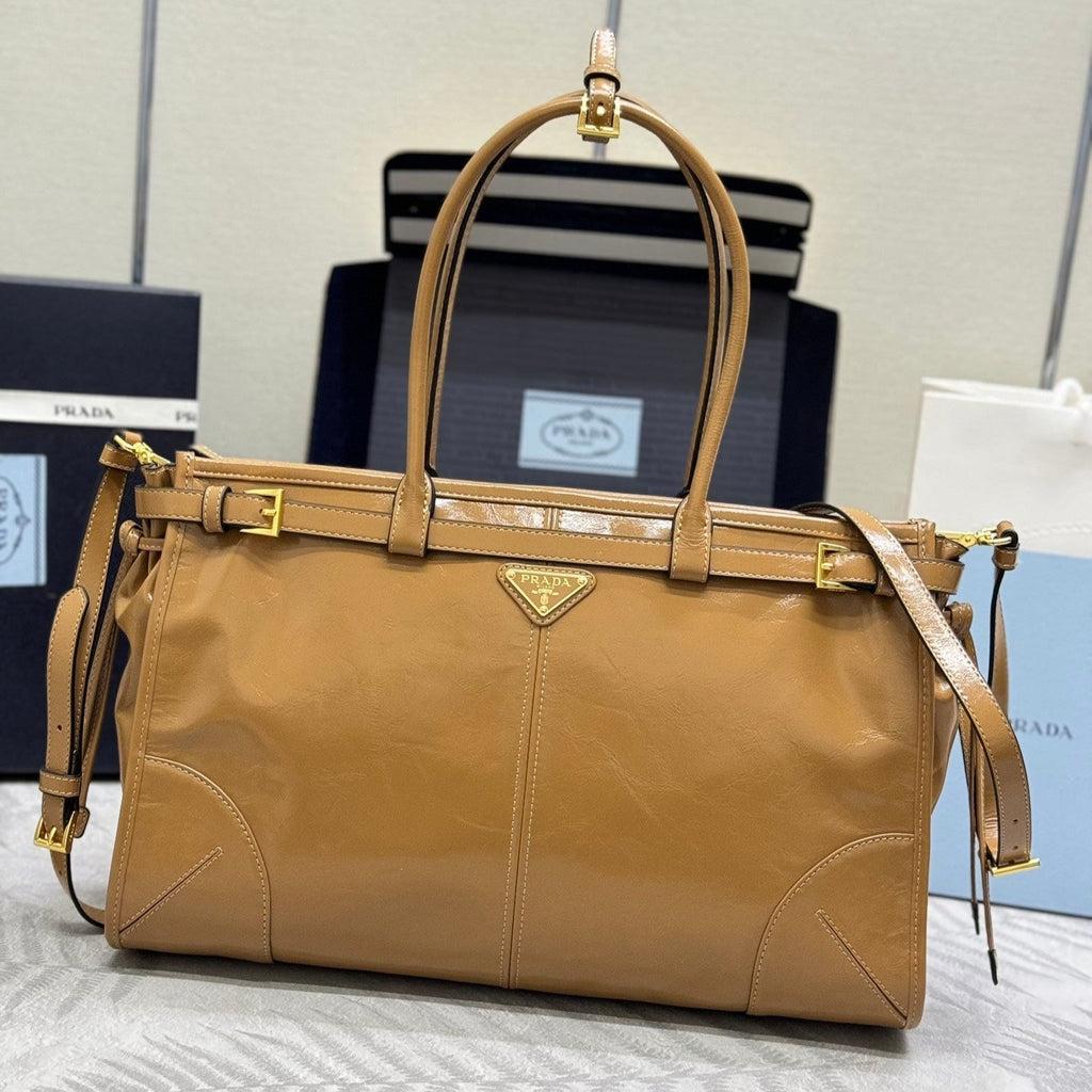 PRADA 25S BONNIE LARGE HANDBAG 38 IN GOLDEN BROWN CALFSKIN GOLD HARDWARE