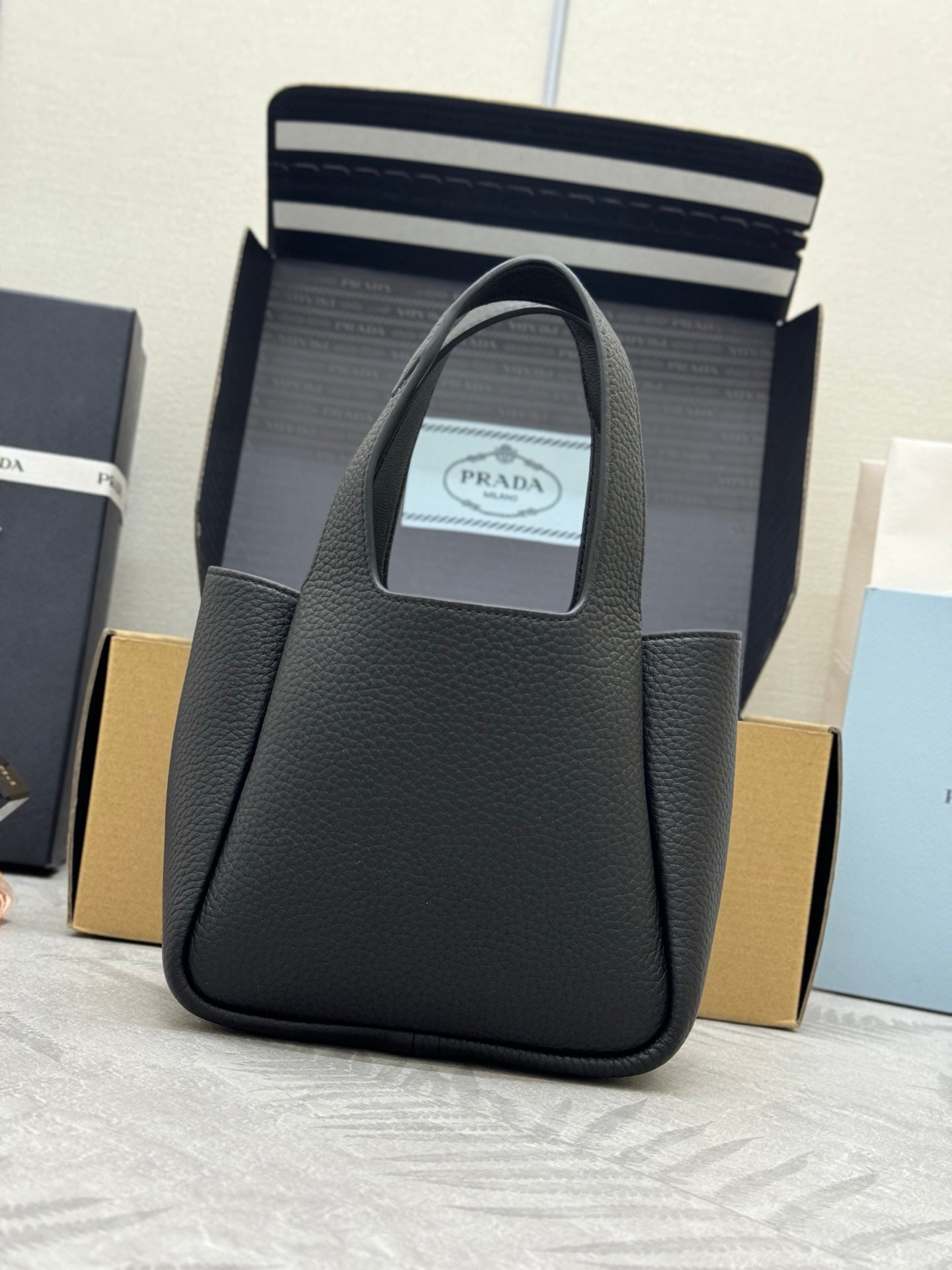 PRADA 25S TOTE MINI BAG 18 IN BLACK CALFSKIN GOLD HARDWARE