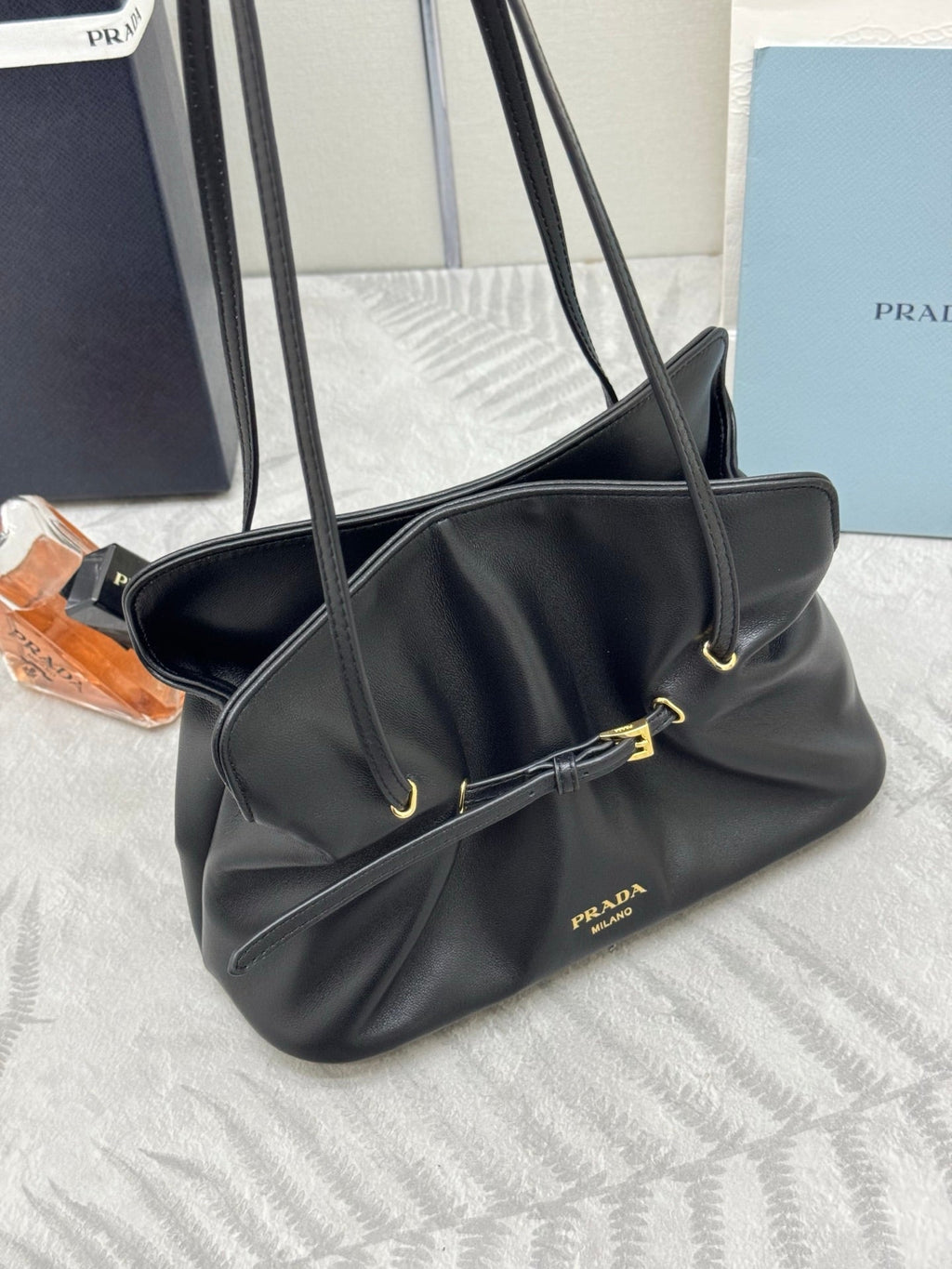PRADA 25S DADA SMALL BAG 25 IN BLACK CALFSKIN GOLD HARDWARE