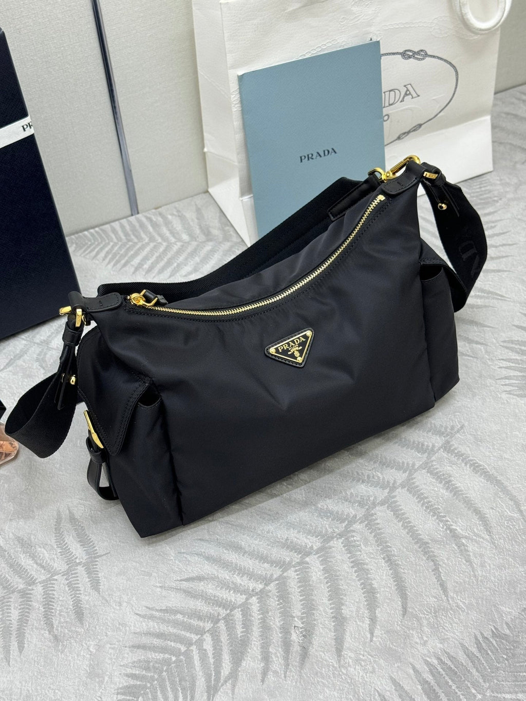 PRADA 25S EXPLORE LARGE RE-NYLON SHOULDER BAG 32 IN BLACK WITH FLAP
