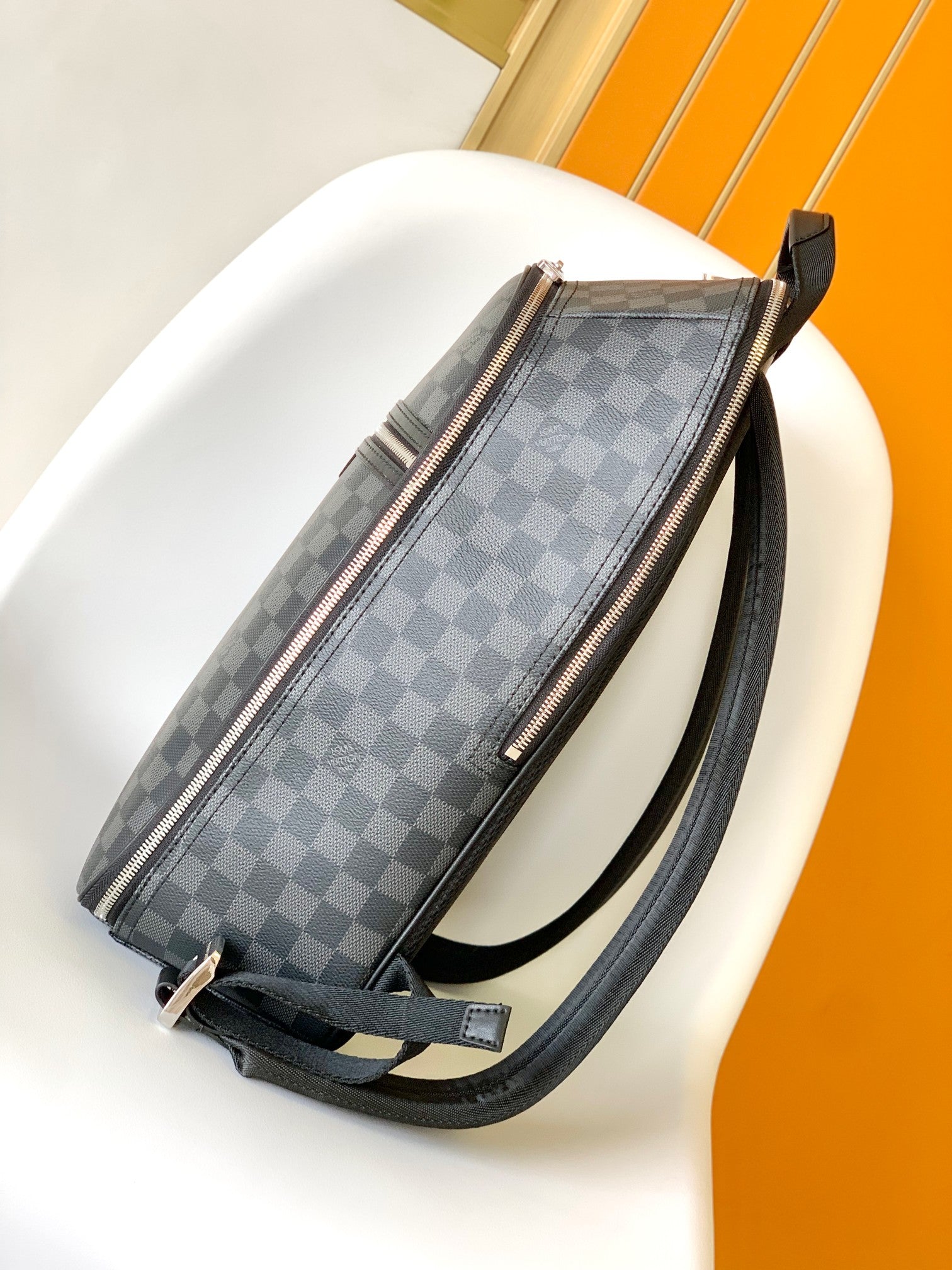 LV 25S MICHAEL BACKPACK 42 IN DAMIER INFINI ONYX CALFSKIN