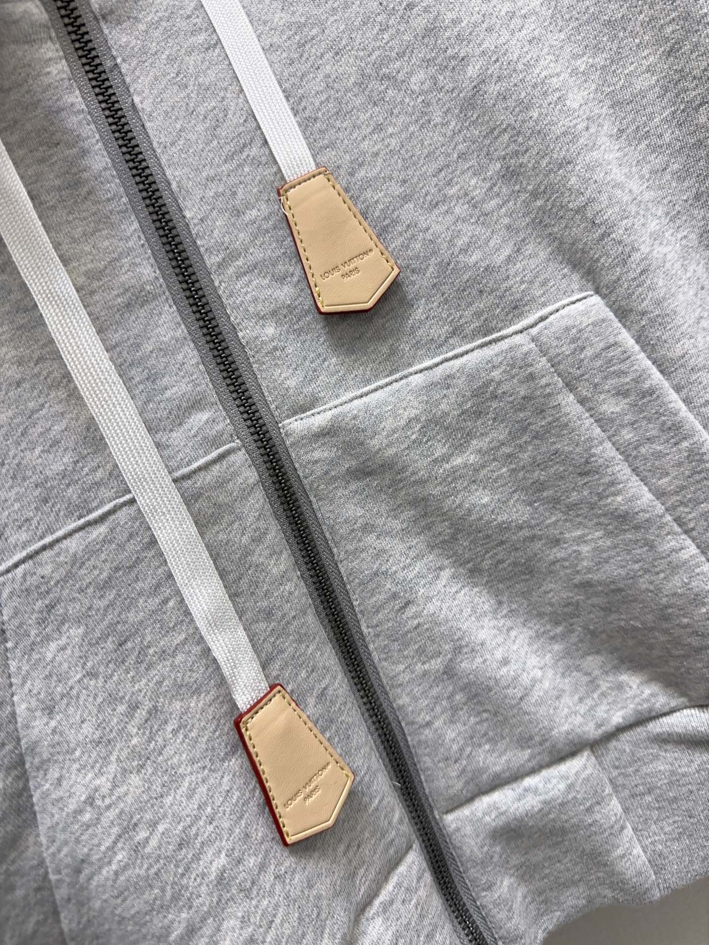 LV 25S HOODED JACKET 0138